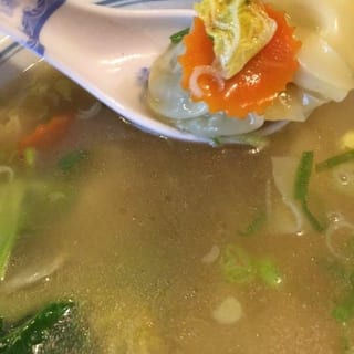 14. Wonton Soup (4 Wontons) / Súp Hoành Thành (4 Wontons)
